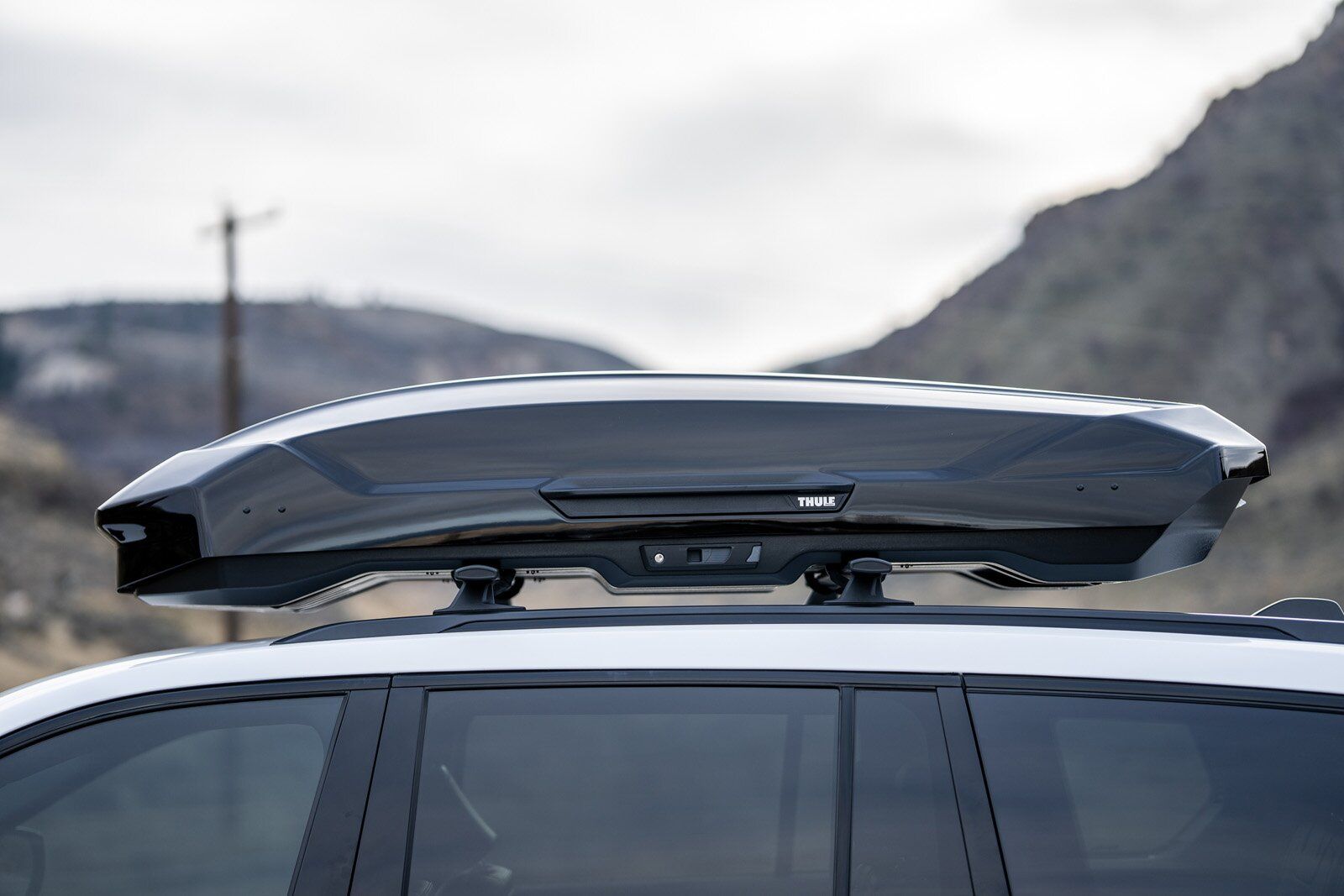 Thule Motion 3 XL Roof Box Cargo Carrier